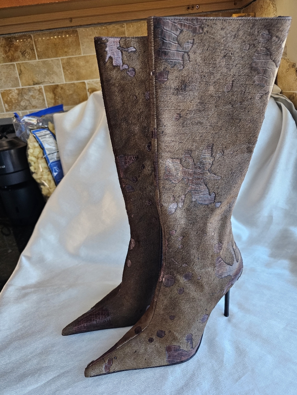 Jeffrey Campbell Proposal Boots in in Brown Croc Sz 6.5 - Picture 4 of 16